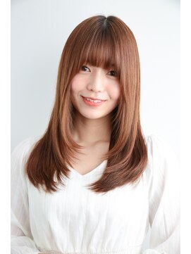 大人上品ミディアムレイヤー／ナチュラルブラウン