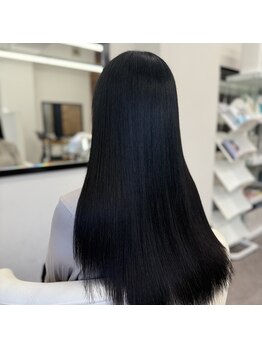 美髪クリニック エクシオール(Exsior)の写真/【40代からの美髪カラーエステ】白髪・パサつき・広がりに寄り添い、毎朝自然に扱いやすい上品な艶髪へ