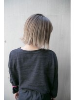 リリアン 青山(relian) 外ハネ前下がりボブ☆relian青山