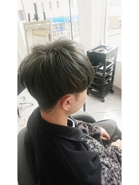 美容室 イズ 館林店(Iz) 韓国風マッシュ_オリーブグレー