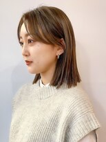 パツっと切りっぱなしボブストレートベージュブラウンボブ
