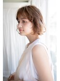 エアウェーブでふんわり柔らか毛先を遊ばせたレイヤーボブ