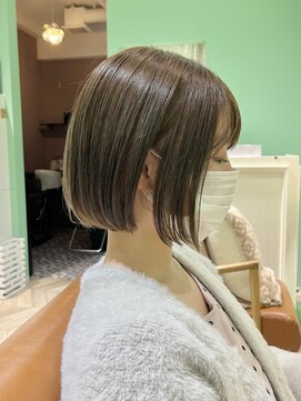 リノ(Lino) 10代20代30代【髪質改善カラー】ツヤ髪切りっぱなしボブ