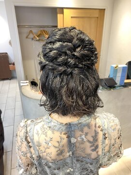 テトラ バイ ネオリーブ 横浜西口店(tetra by neolive) *もこもこハーフアップアレンジ*