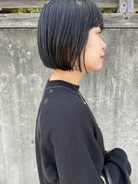 テントヘアー(tent hair) 暗髪カラー＋パツッとミニボブstyle*