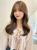 ルームバイシー 新宿(Loom. by Sea)&nbsp;韓国風前髪/シルキーベージュ/グレージュカラー/斜めバング