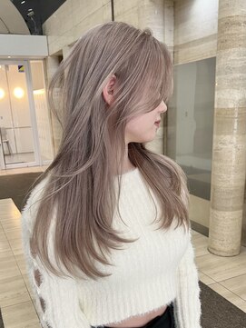 ヴィア(Via) レイヤーカット×ベージュ