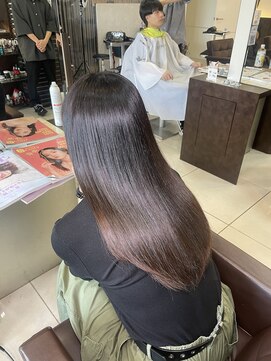 フォルテ 草薙店 【圧倒的ツヤ髪】髪質改善縮毛矯正岩崎拳士郎