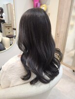 シア 綾瀬店(SHEER)&nbsp;透明感たっぷりオリーブカラー♪