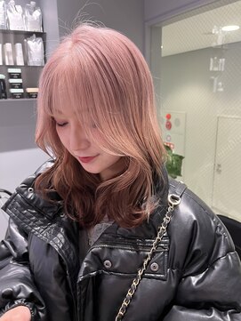 ヴァイス 新宿店(VAICE) まろやかピンクベージュとブラウンのデザイン