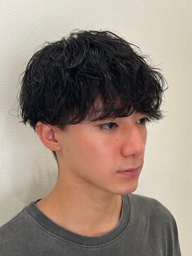 エトワールプラス 緩め 波巻きパーマ マッシュ 【Etoile＋ 白木壱崇】