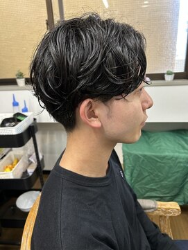 ビオルネ 土気あすみが丘店(VIE.ORNER) メンズナチュラルパーマ