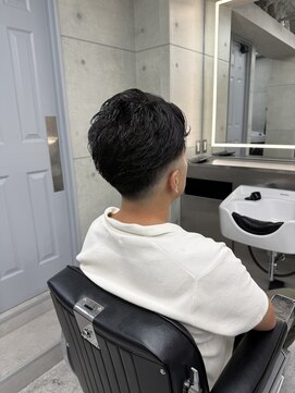 クロム トウキョウ ザ バーバーアルト 神保町店(CHROM TOKYO the Barber ALT) スキンフェード