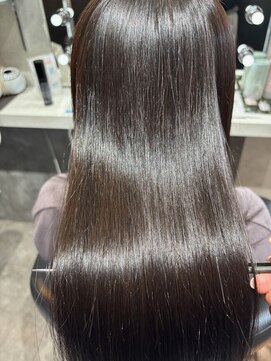 今年の冬はうる艶髪で過ごしませんか？