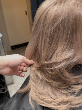 バタフライカットシャギーハイレイヤーカットレイヤーショート