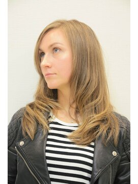 ヘアーアンドエステ ブルーメ(blume) ロングレイヤー