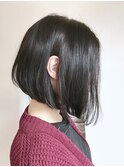 黒髪×前下がりボブ