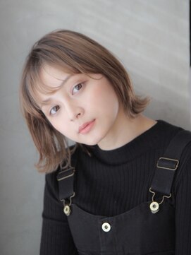 ワン 戸塚(ONE001) 外ハネ×ボブ×グレージュ