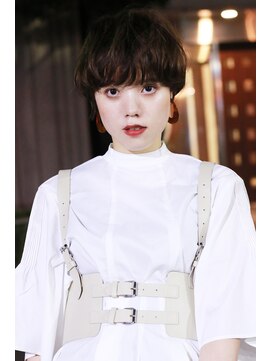 ルーチェ(Luce) ▲立体的フォルムのマッシュショート▼