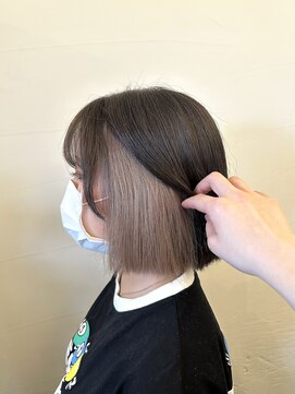 トラ バイ プティパ(Tora by petit pas) 切りっぱなしボブ×インナーカラー