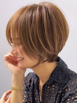 ラフ 新宿(Laff) 似合わせカット20代30代40代50代くびれショート丸みショートボブ