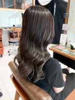 バブ バイネオリーブ(Bab by neolive)&nbsp;ロング/ハイライト/ホワイトグレージュ/白髪ぼかし