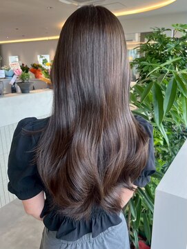 ビビバイベル(BiVi by BHEL) 桑名ロングレイヤーカットハッシュカット透明感カラー重めロング