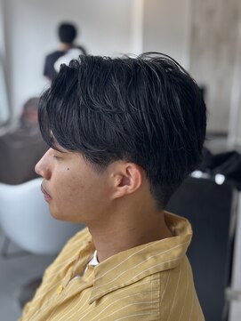 メンズカット バイ ソイクフ(メンズカット by SOY-KUFU) フェザーパーママッシュセンターパートツーブロック
