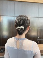 アールトゥーヘアー(art To Hair) お呼ばれアップヘア