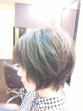 ヘアメイク ビス(Hair Make Bis.) 大人のショートボブ