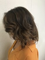 ディー エメ(D-aimer-)&nbsp;ミディアムレングスのハイライトグラデ