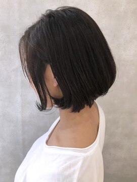 ムウ 難波(MOU) ひし形シルエットジェンダーレスアシメショートダークブルージュ