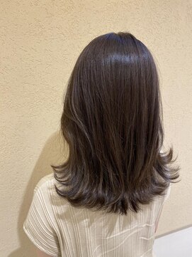 オリーブスバイネオリーブ(Olive's by neolive) 外ハネミディー【新宿 neolive】