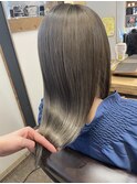 艶ミルクティーグレージュ