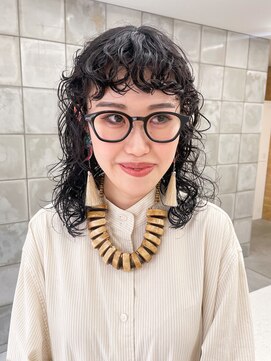 トゥコ(tuco) パーマくるくる黒髪パーマミディアムパーマおしゃれ