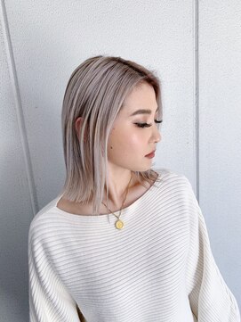 レアル 天王寺 阿倍野(REAL) ホワイトベージュ