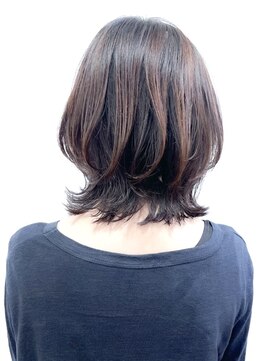ヴェリーテ(Verite) 首元スッキリレイヤーボブ