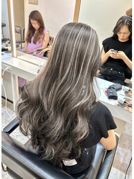 ブレンド 渋谷(BLend) 20代30代40代白髪ぼかしハイライト小顔ショートボブミニウルフ