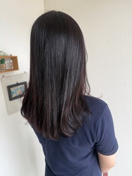 アクイール(ACCUEILLIR) レイヤーカット×ボルドーカラー