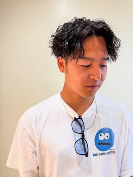 パーミル ヘア クマモト(permille ‰ hair Kumamoto) ツイスパ×センターパート