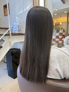 コアフィールフィス(COIFFURE fils) 新規お得クーポンあり【見附　今町】ストレートヘア