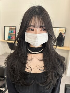 キティー(kiti) グレージュ×レイヤーカット