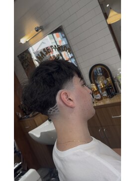 イナセパーラー ハナレ(INASE PARLOR HANARE) テーパーフェード