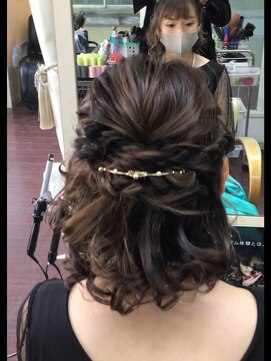 ヘアサロン ユニティ(Hair Salon Unity) 編み込み&カールMIXハーフアップ
