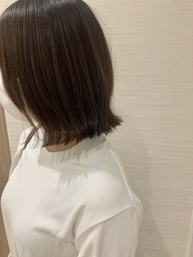 ヴィサージュディオ(VISAGE dio) 柏/松戸/流山　外ハネミディアムボブ