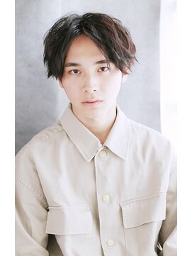 リーニアプラスエヌ(LINHA +n) 20代30代40代 大人・黒髪×ツイストパーマ【長浜】