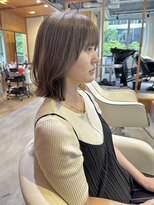 イロ(iiro)&nbsp;オリーブベージュ /レイヤーカット/くすみカラー