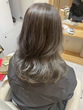 ヘアコレクション アンジュ(Hair collection Unge) バレイヤージュ　グレーパープルカラー