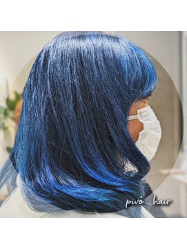 ピヴォヘアー(pivo hair) ハイトーンカラー　ブルーカラー　レイヤーカット