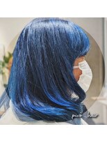 ピヴォヘアー(pivo hair) ハイトーンカラー ブルーカラー レイヤーカット